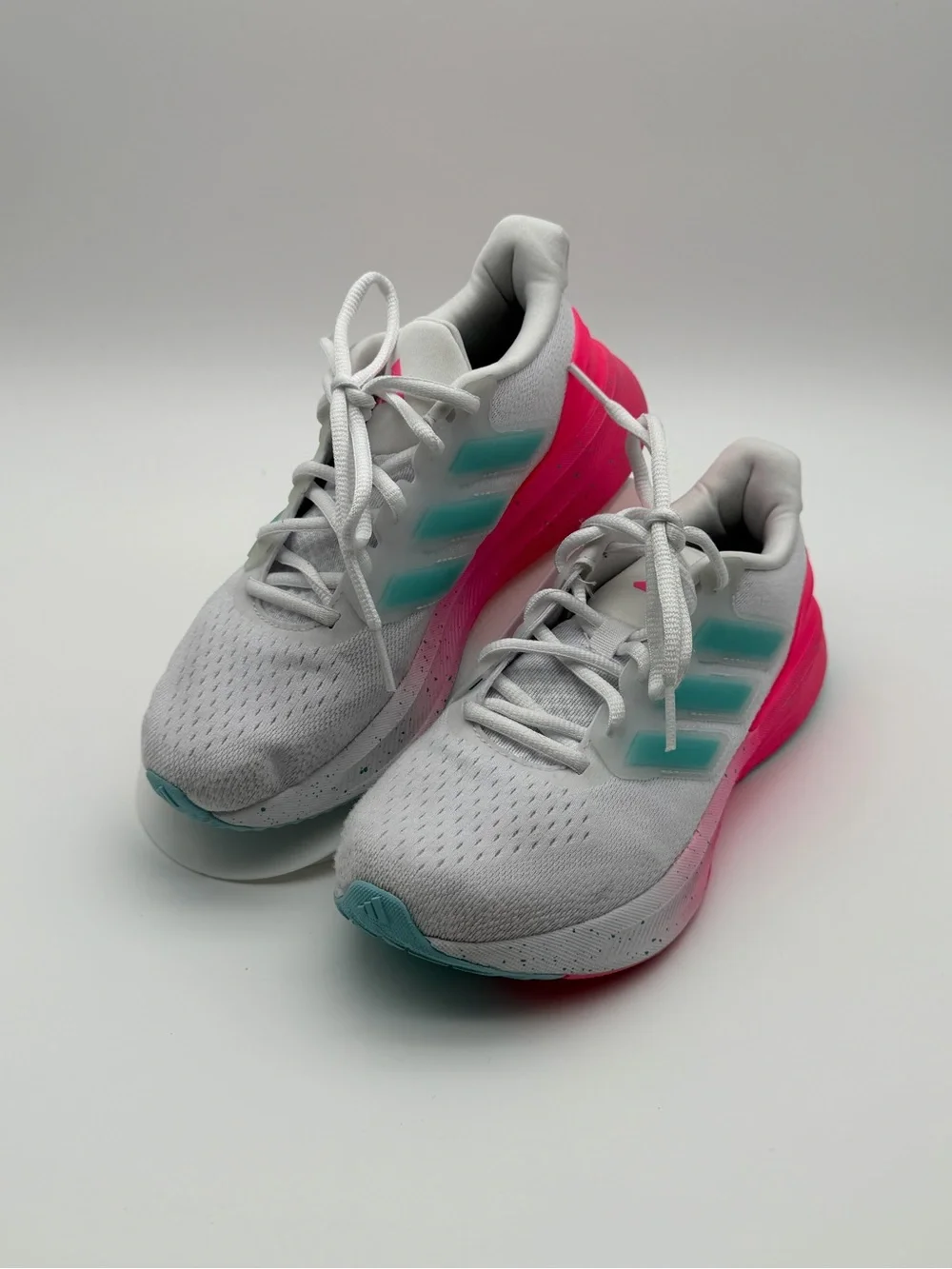 Adidas Girls’ Running Shoes | White/Teal/Pink | GUC | Size 4 | Style JS1097
